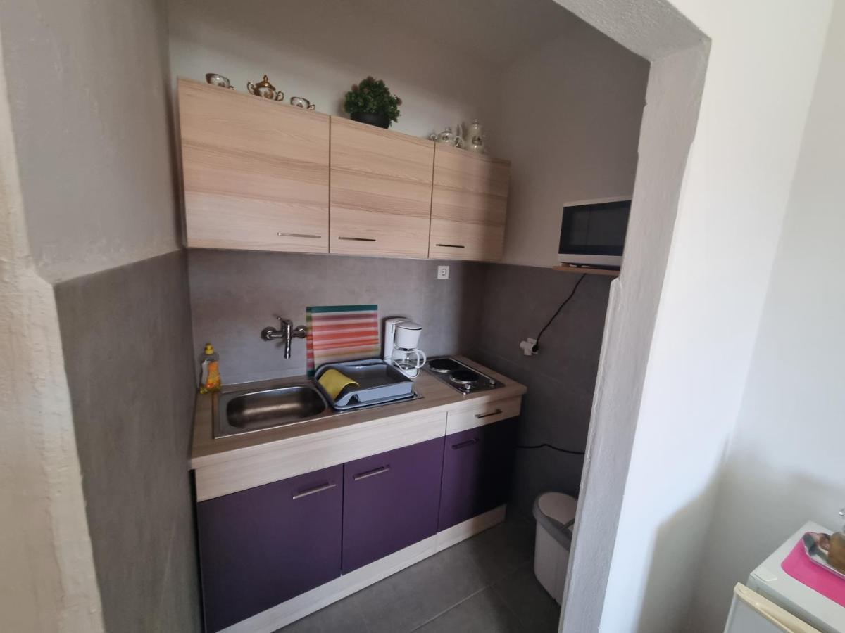 Apartments Luci Хвар Екстериор снимка