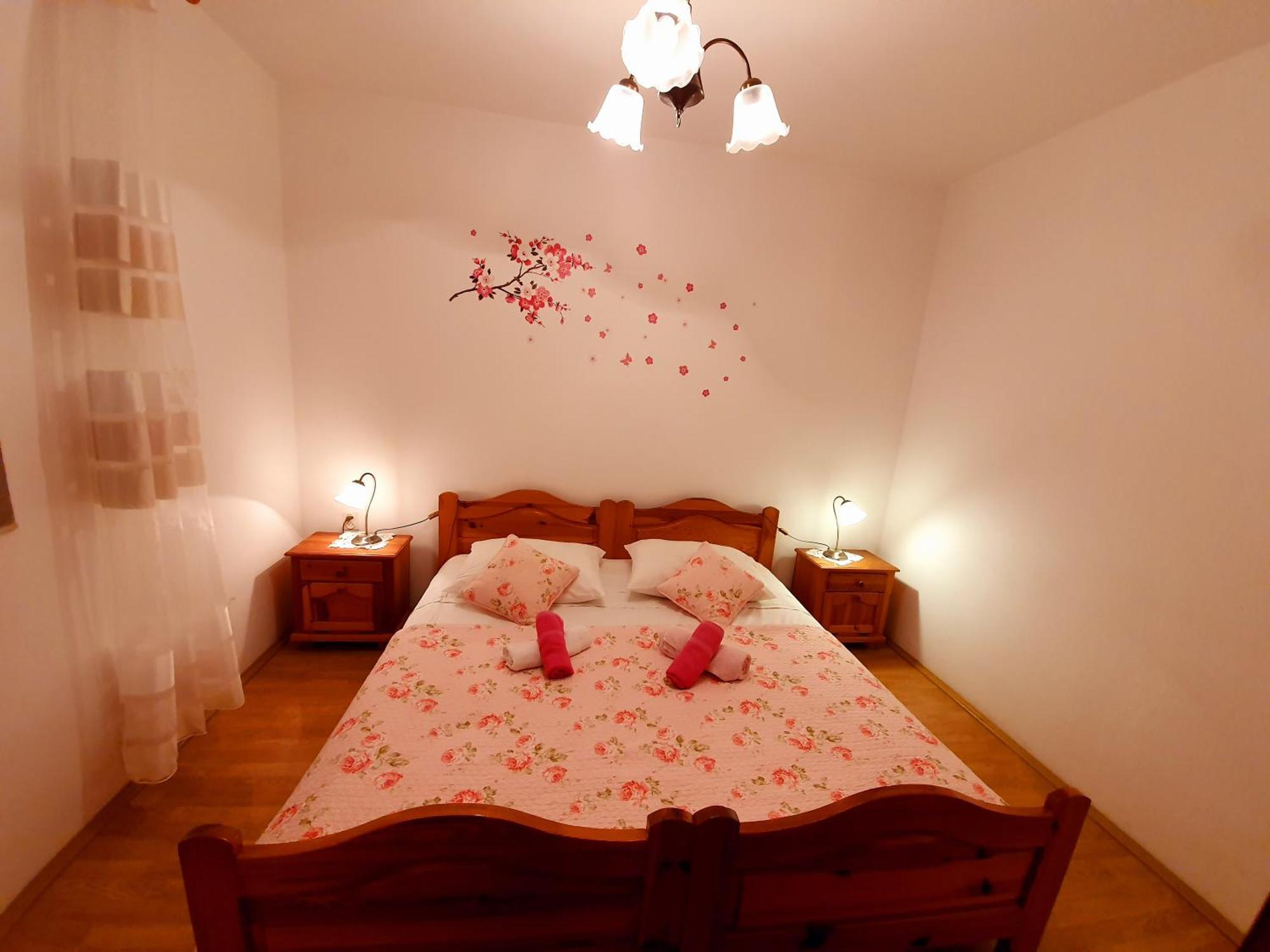 Apartments Luci Хвар Стая снимка